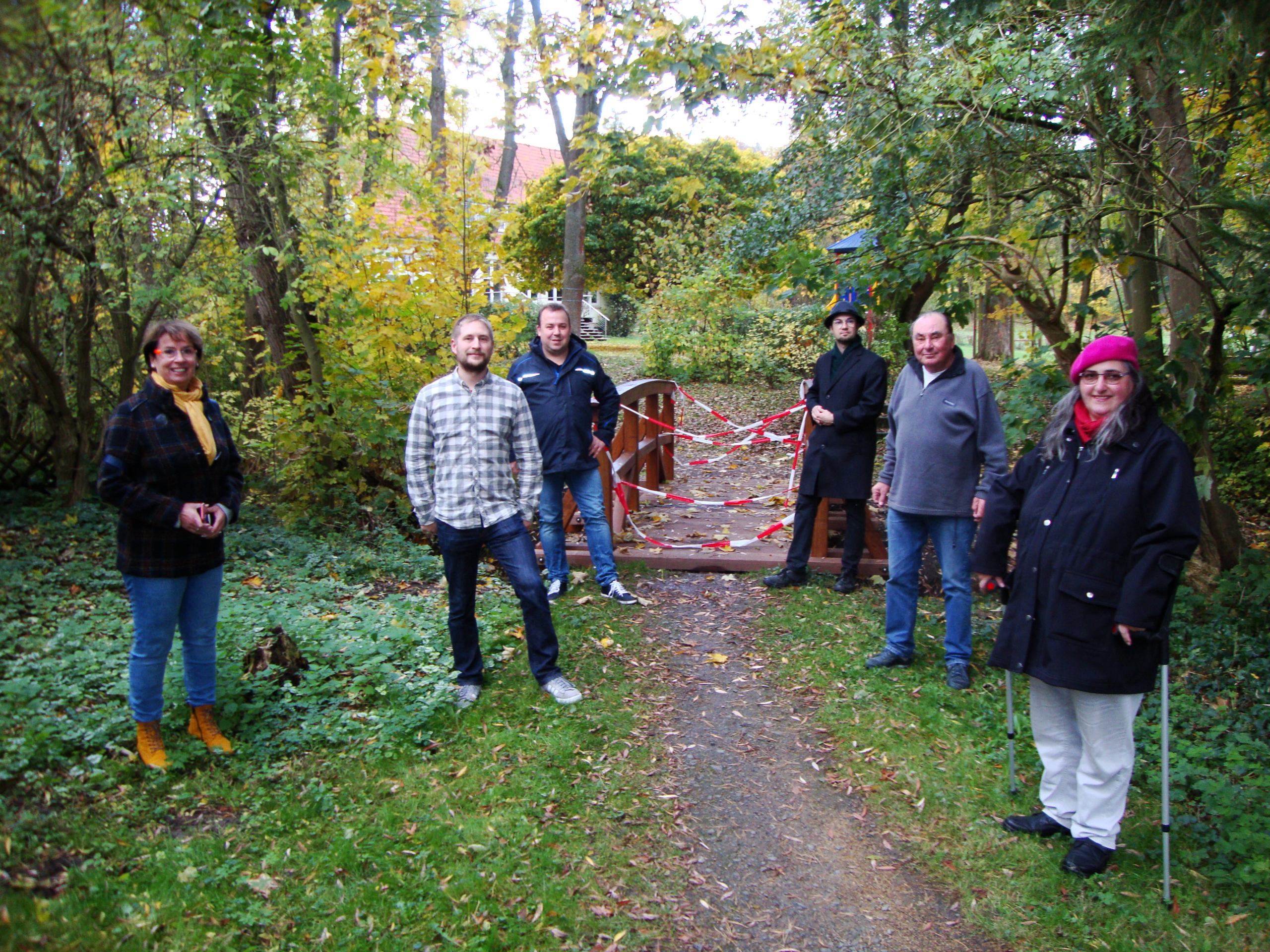 Neue Brücke am Eitzumer Spielplatz fast fertig