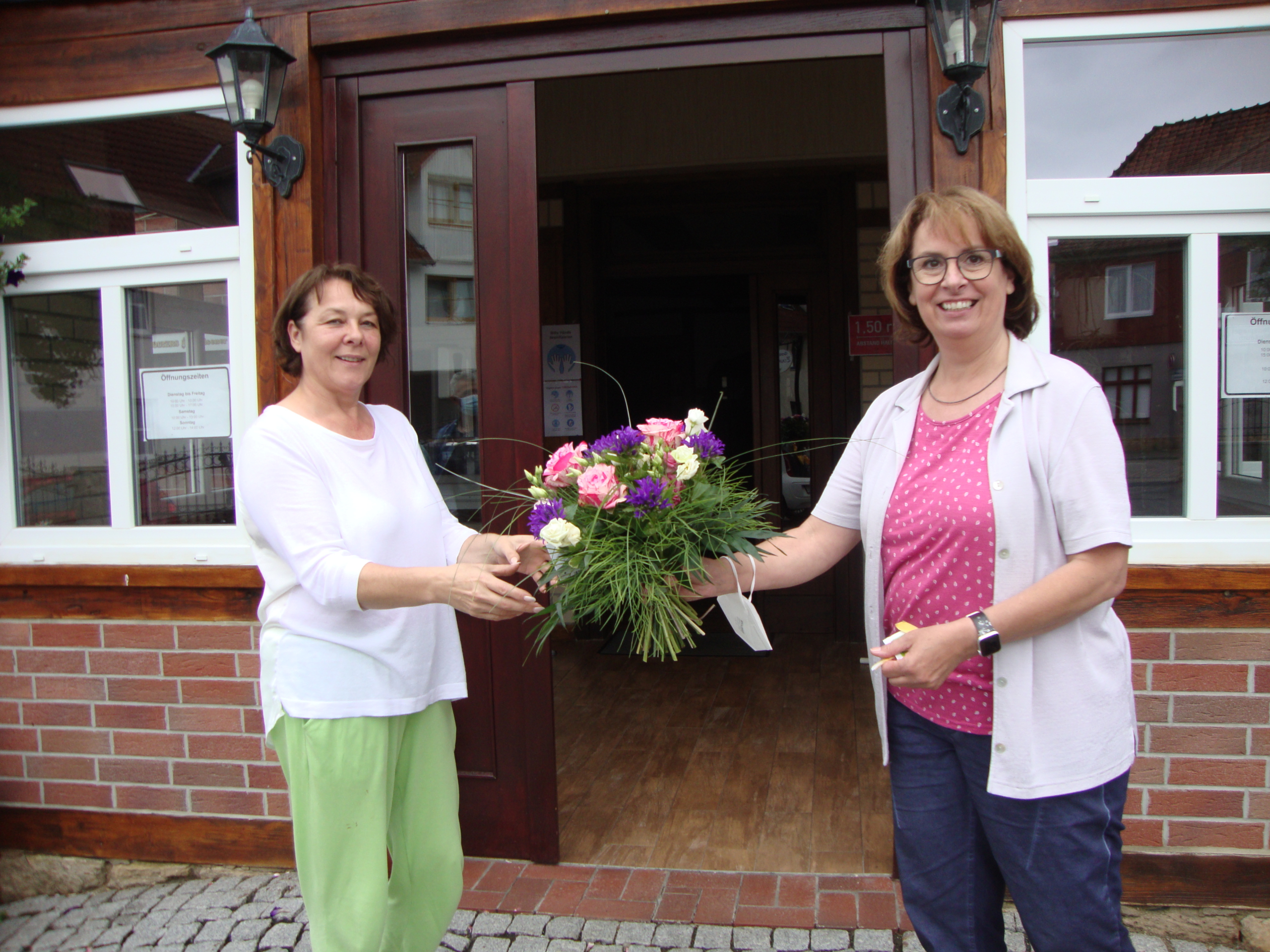 Bürgermeisterin gratuliert zur Neueröffnung