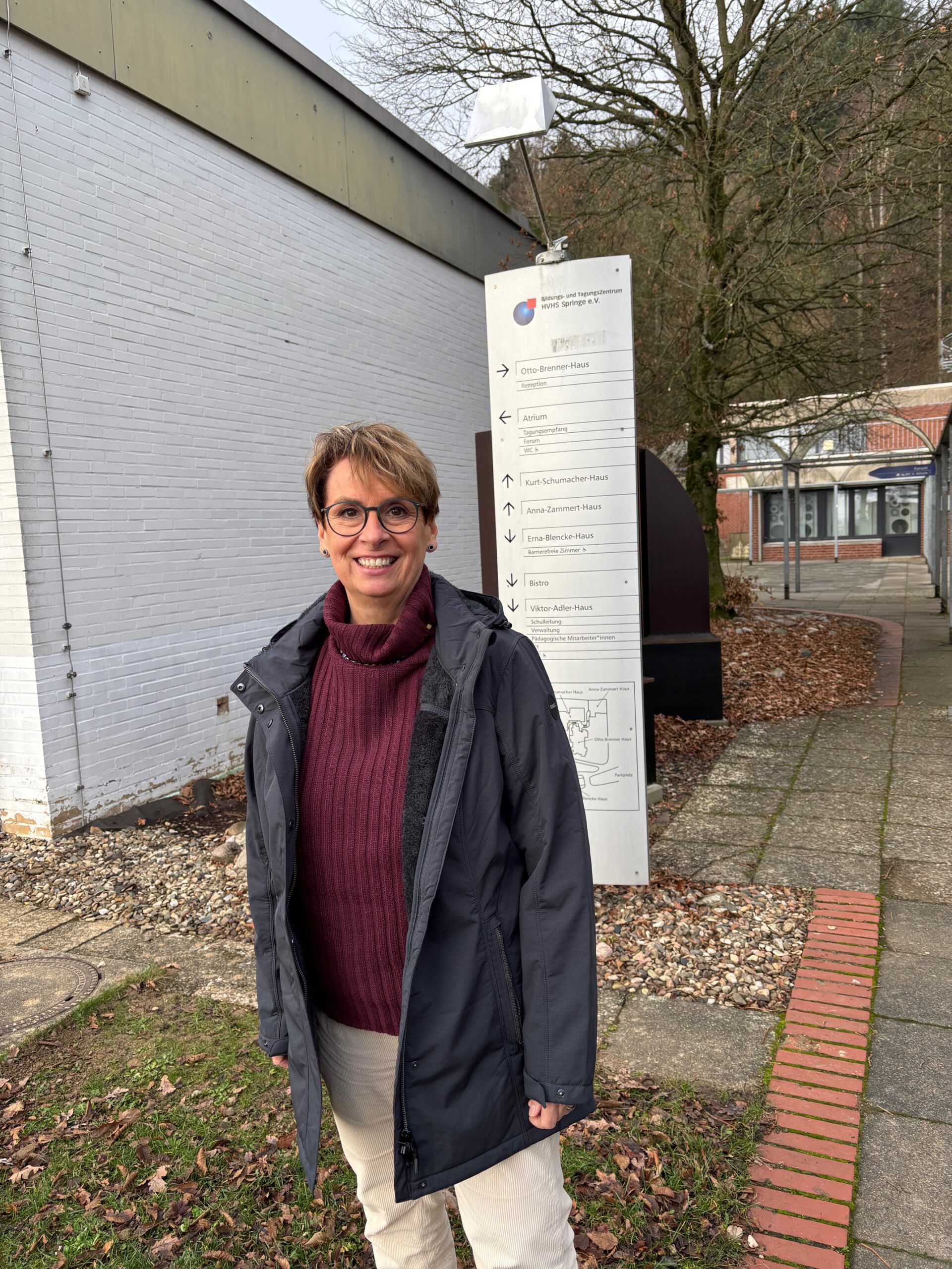 Andrea Föniger bei Weiterbildung – Polizei u. Verfassungsschutz ermitteln Bedrohungslage